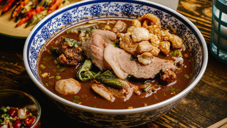 香港泰菜餐廳推介：地道街頭風味、高級私房創意菜、過江龍店
