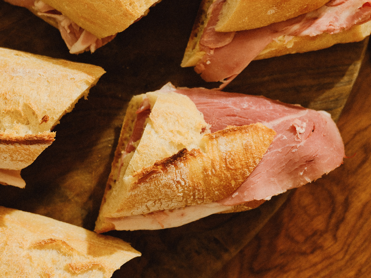 Nos adresses préférées où mordre dans des sandwichs d’exception à Paris