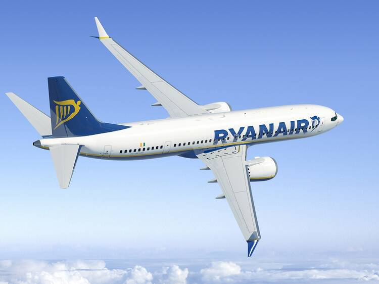 Ryanair will do away with paper boarding passes and airport check-in beginning next month