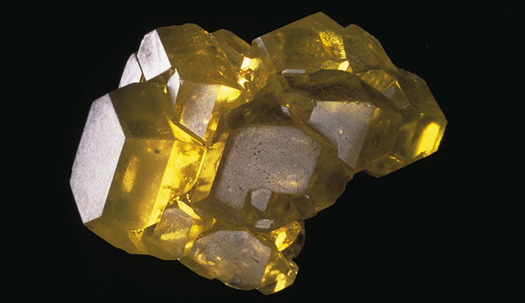 Yellow sulphur crystal